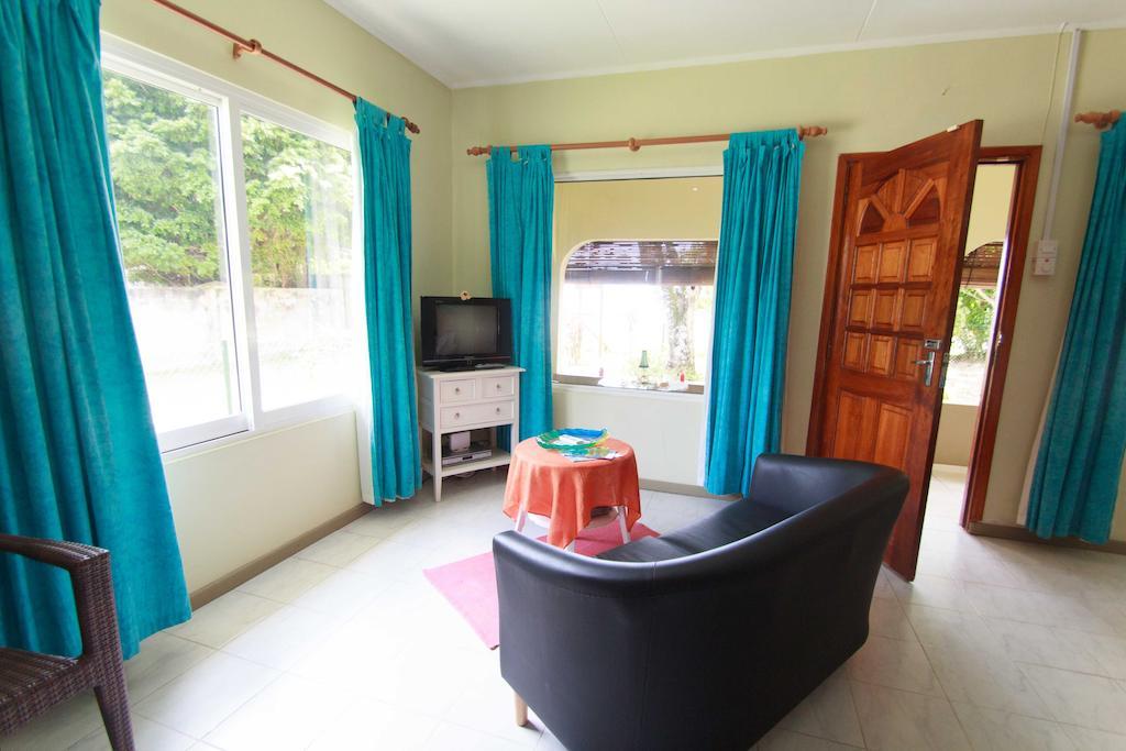 Appartement Coco Blanche à Anse Royale Chambre photo