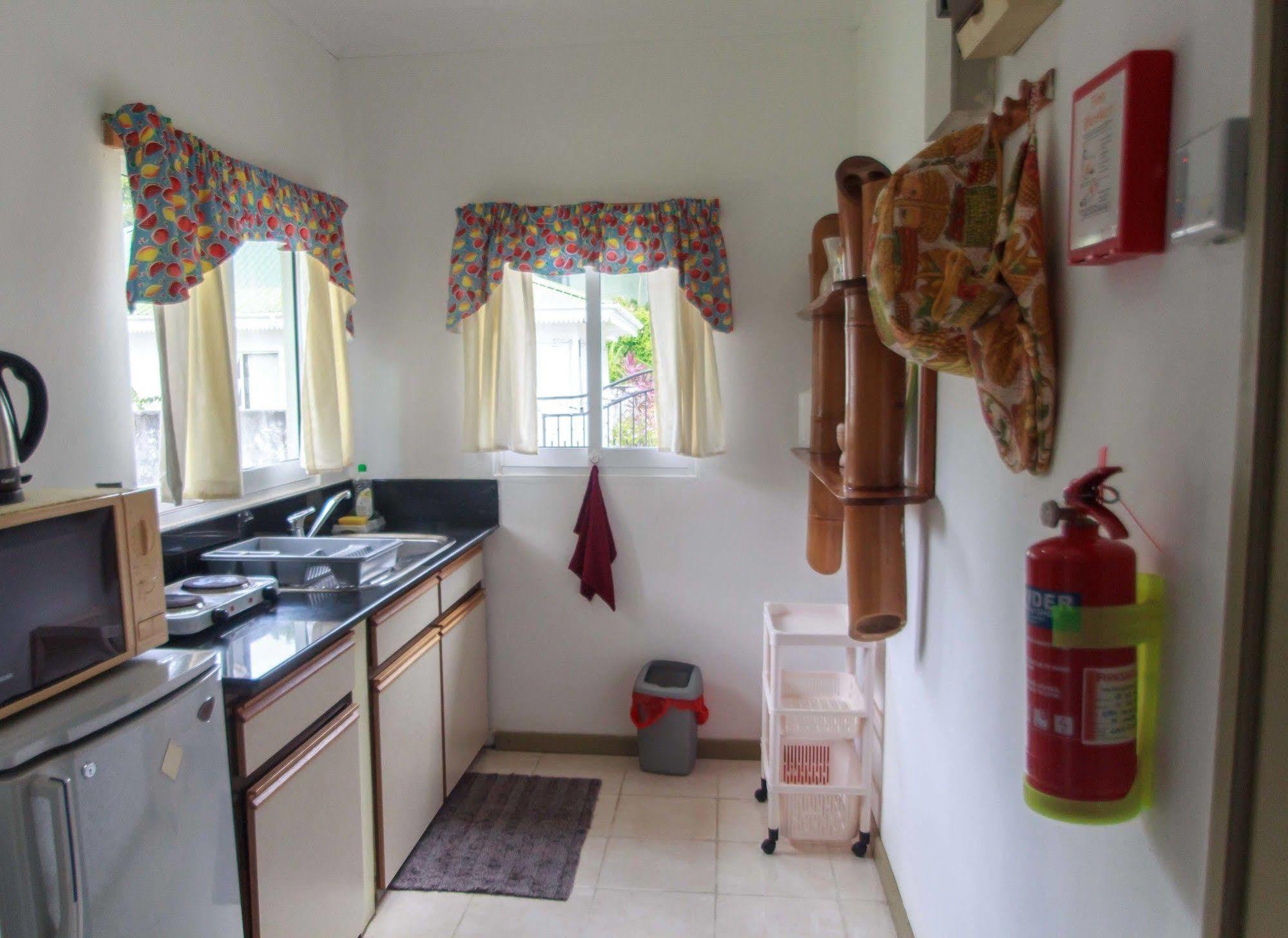 Appartement Coco Blanche à Anse Royale Extérieur photo