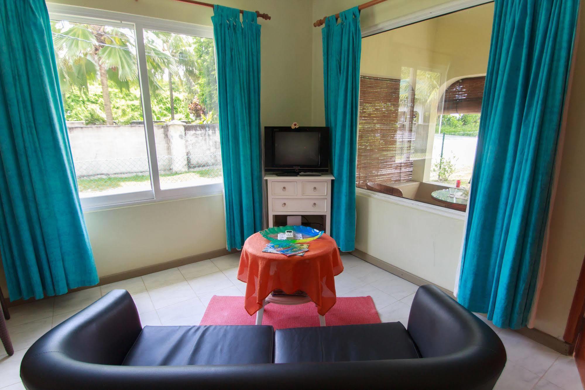 Appartement Coco Blanche à Anse Royale Extérieur photo