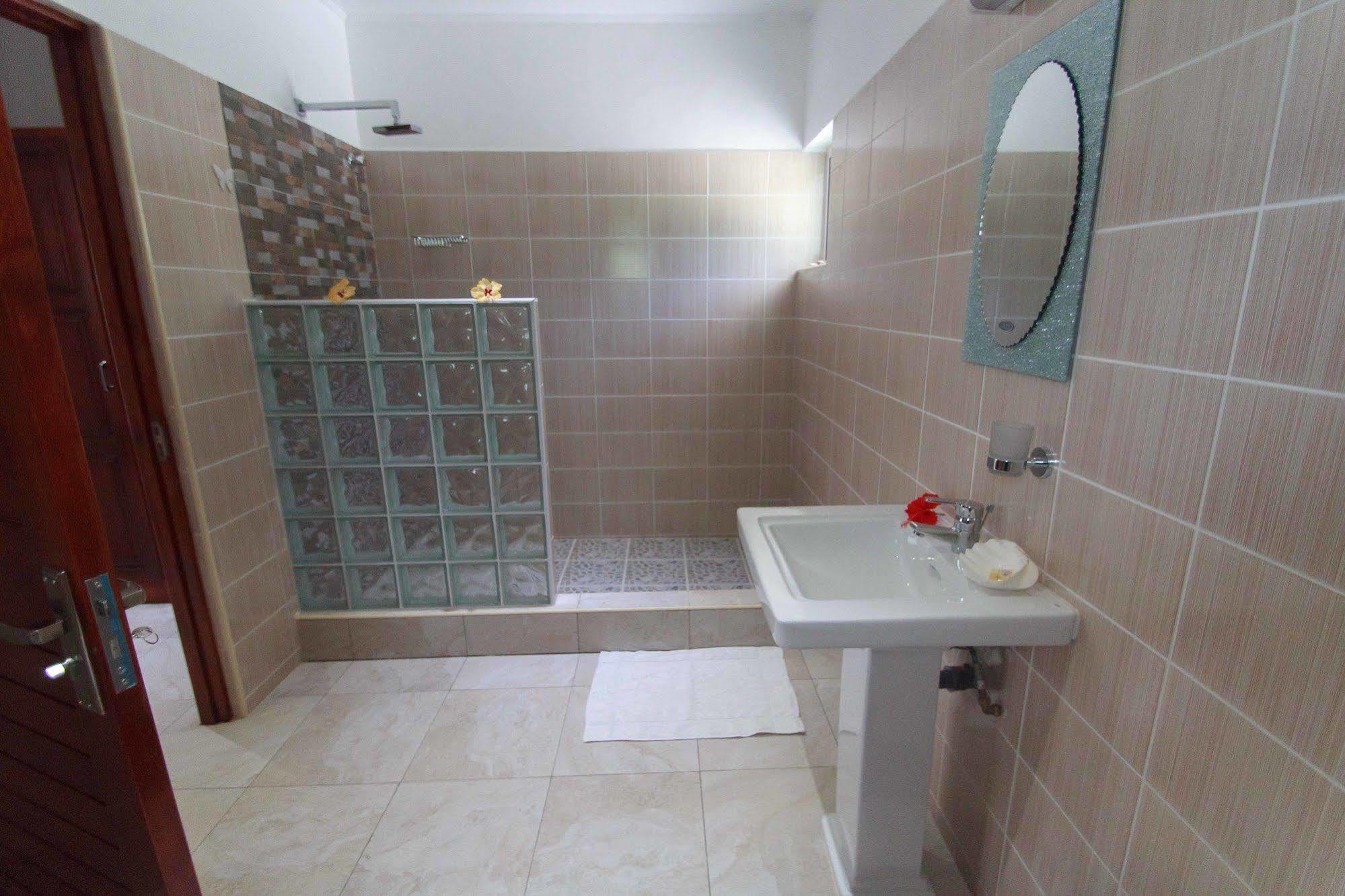 Appartement Coco Blanche à Anse Royale Extérieur photo