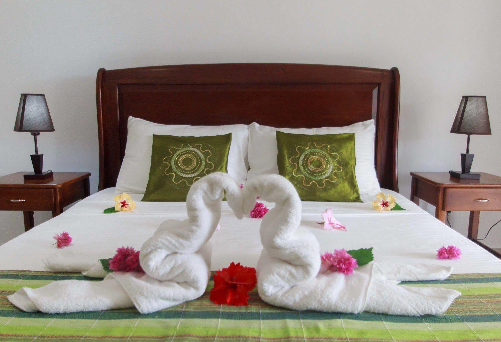 Appartement Coco Blanche à Anse Royale Extérieur photo